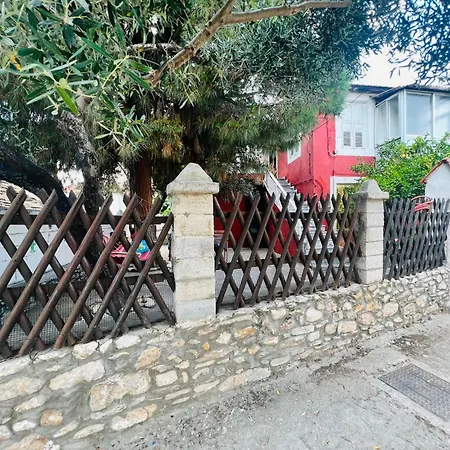 Thassos Traditional House بيت للعطل *